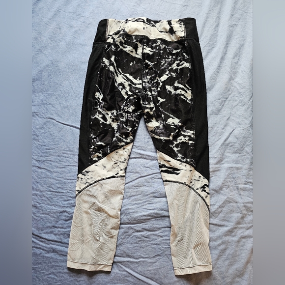 Leggings - Picture 2 of 3